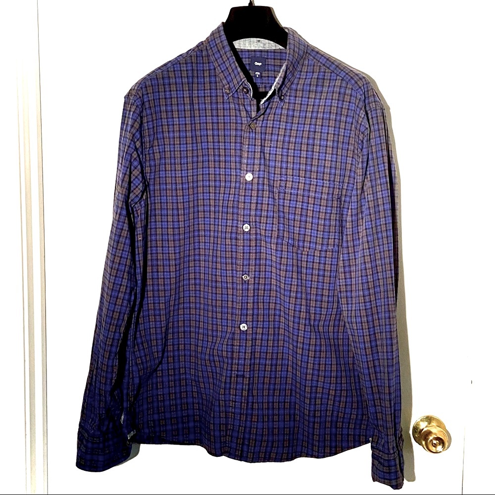 Classic Gap plaid button down shirt LRG